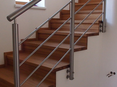 Nerezové schodišťové zábradlí
