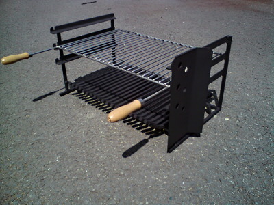 Grilování do zahradního krbu