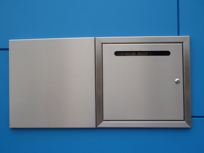 Nerezové dvířka na schránku 