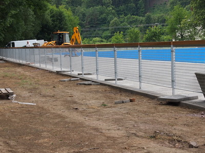 Realizace oplocení bazénu na veřejném koupališti