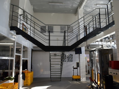 Schodiště v pivovaru Kvasar