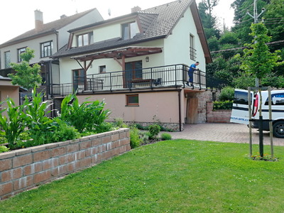 Doplňování celokovové výplně do stávajícího zábradlí