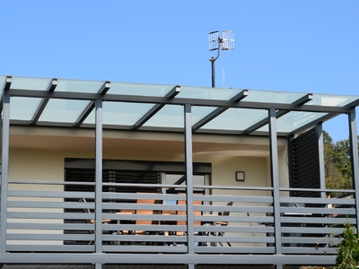 konstrukce pergoly včetně zastřešení