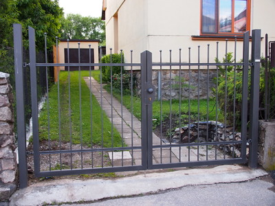 Kovaná brána dvoukřídlá