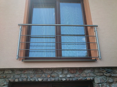 Nerezové zábradlí Francouzského okna